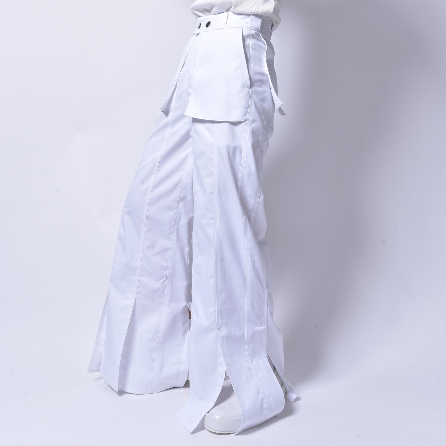 OLOAPITREPS / Splitted Trousers WH