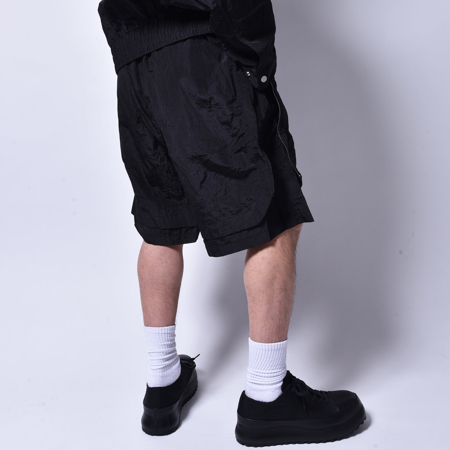 JOE CHIA / RIADA SHORTS BLACK