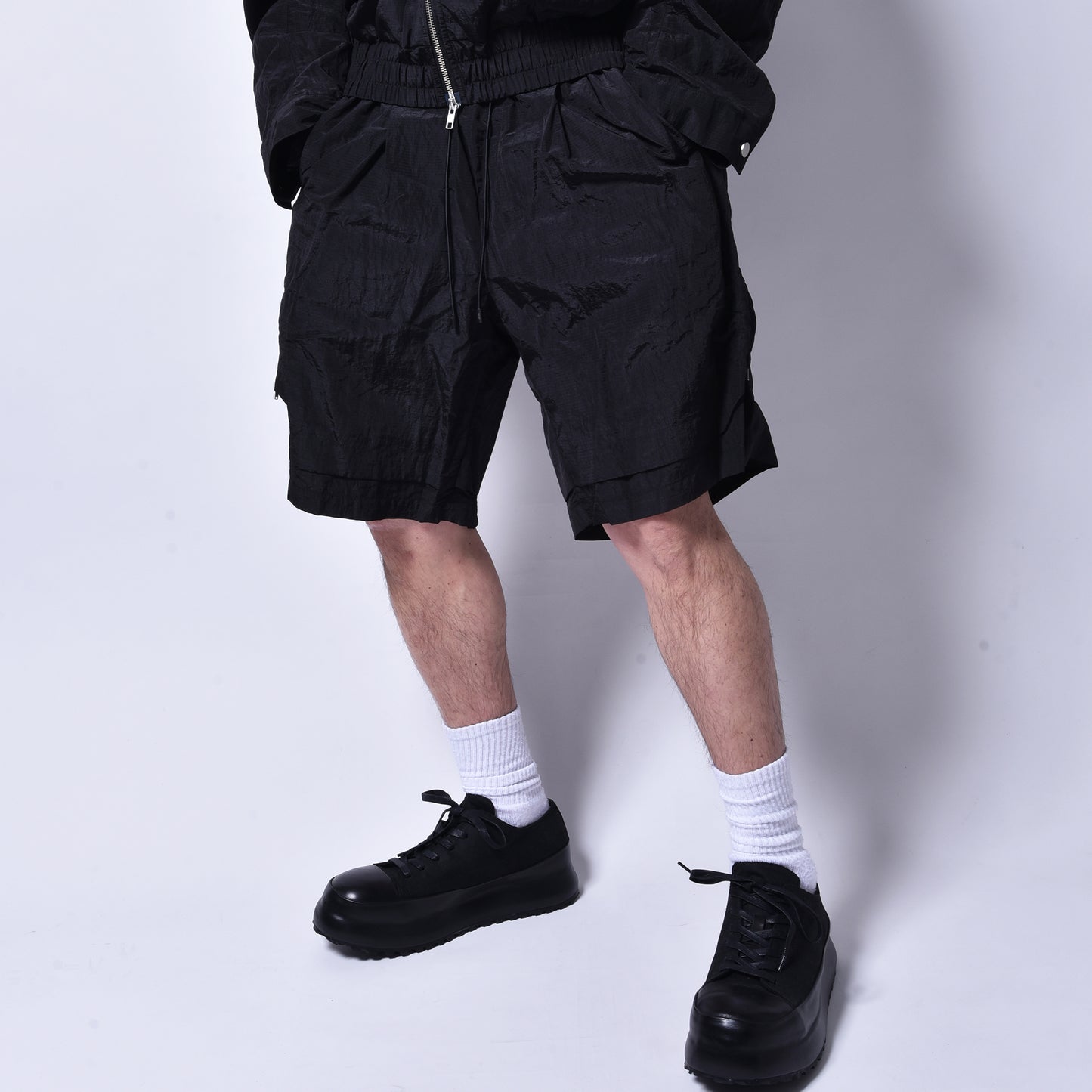 JOE CHIA / RIADA SHORTS BLACK