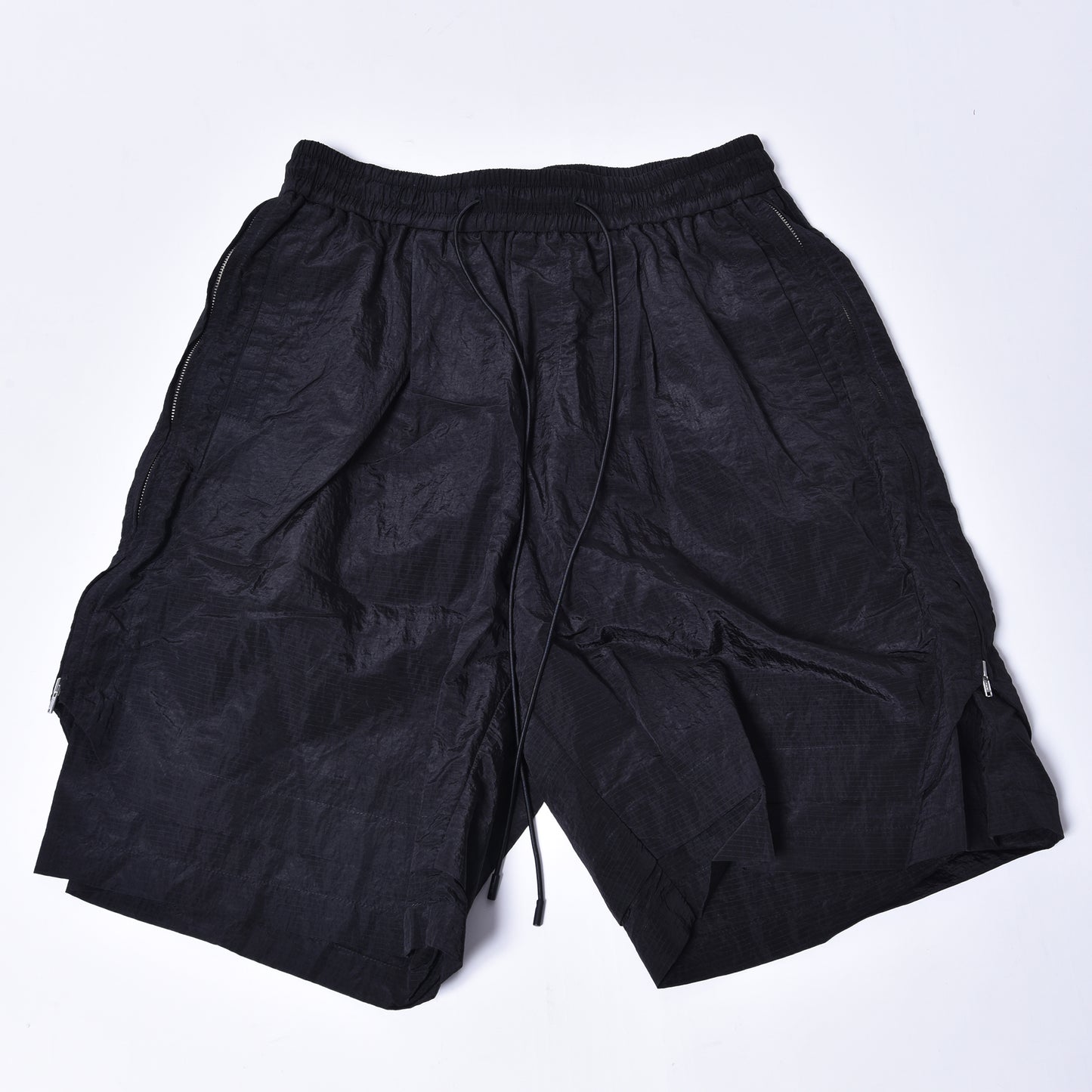 JOE CHIA / RIADA SHORTS BLACK