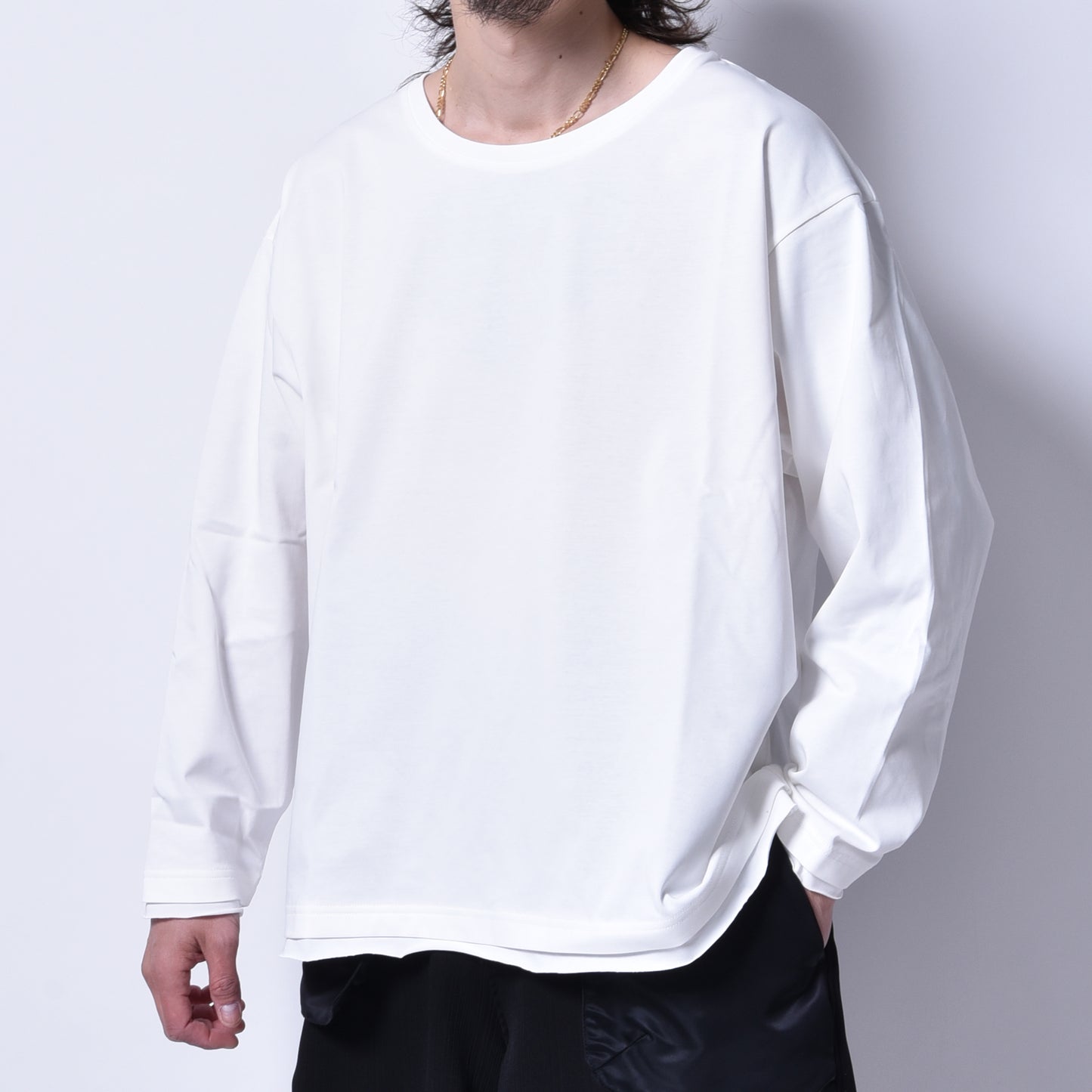 rin / Loose Neck Long Sleeve Tee WH