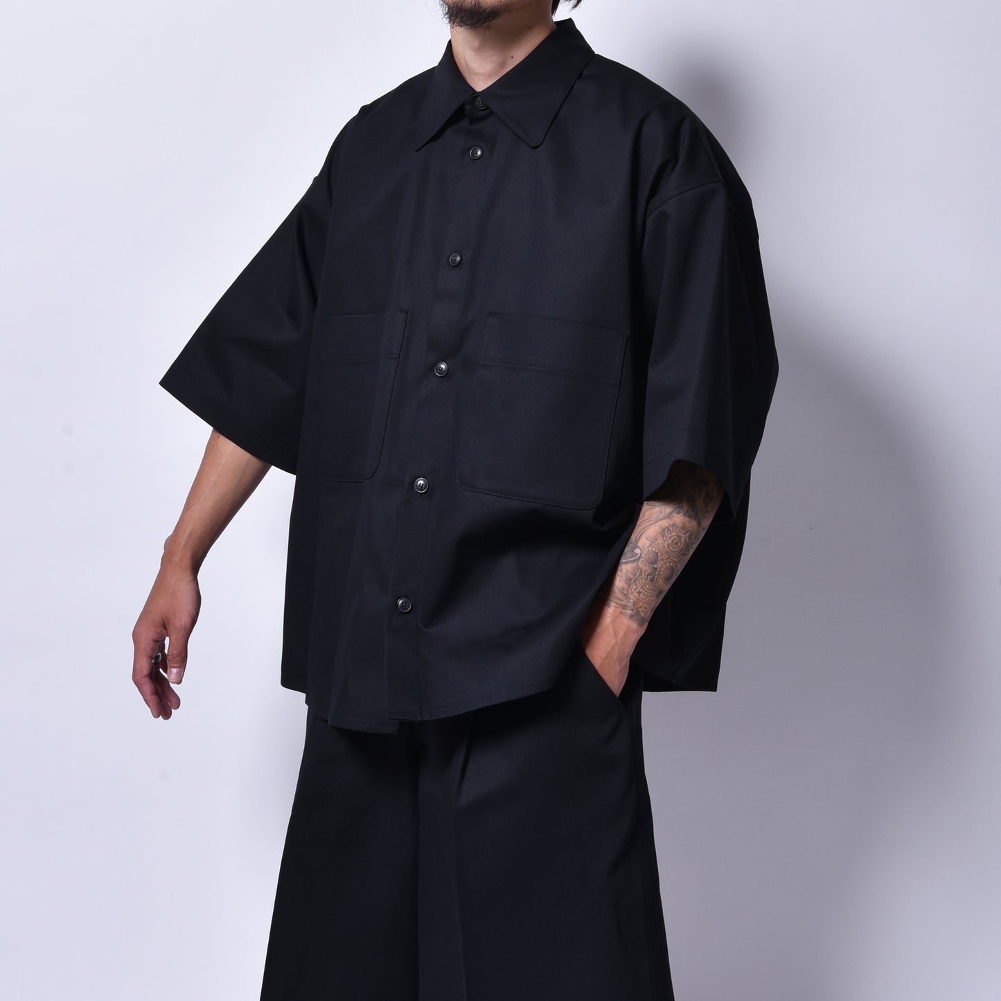 rin / Big WK S/S Shirt BK