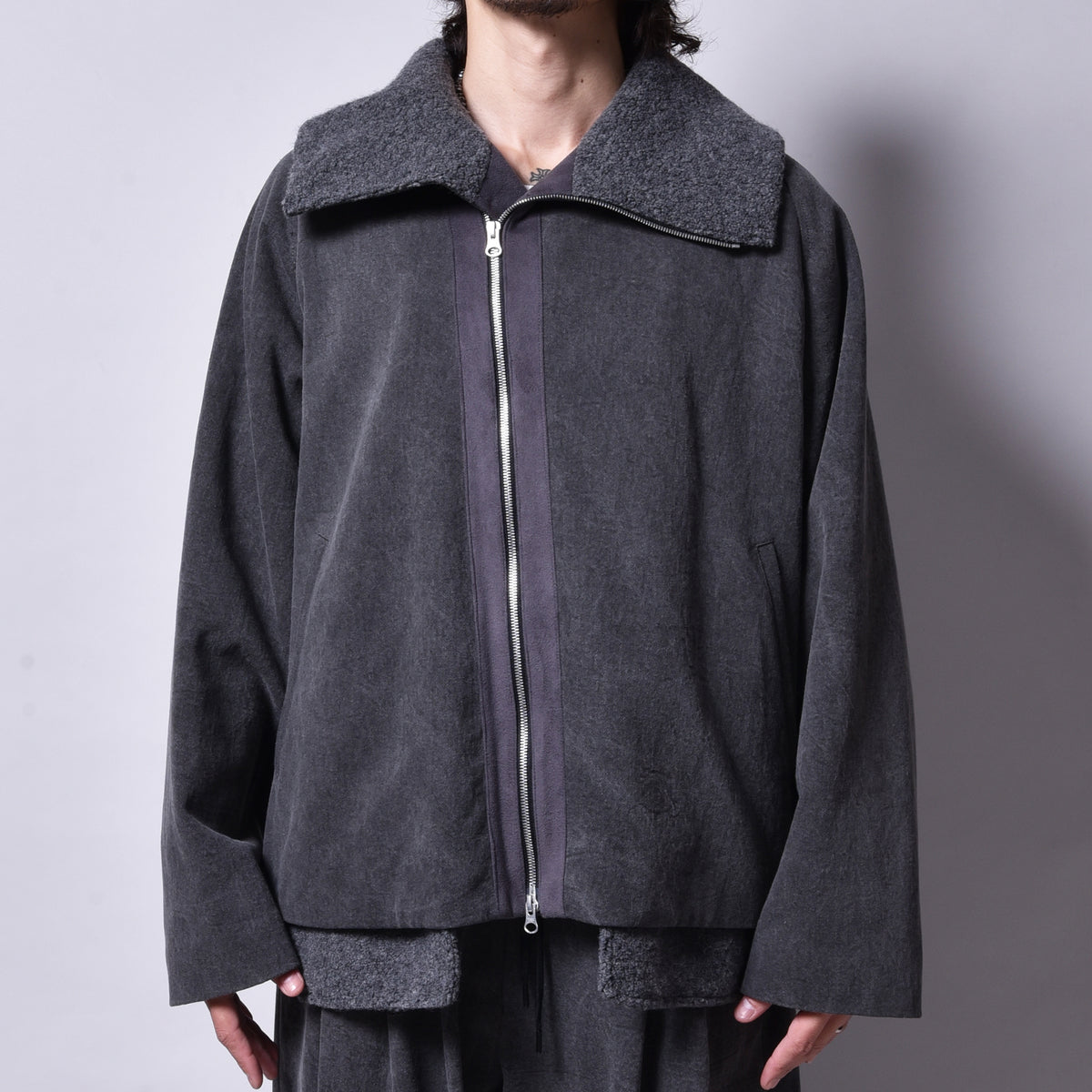 rin / Dusty Boa Jacket SUMI BK