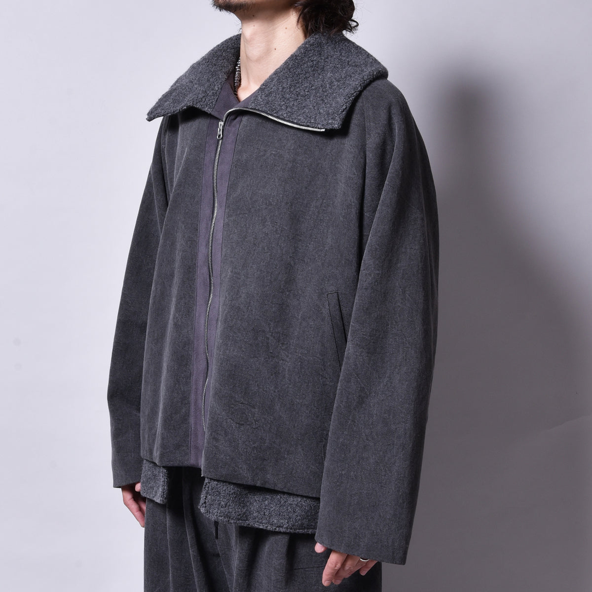 rin / Dusty Boa Jacket SUMI BK