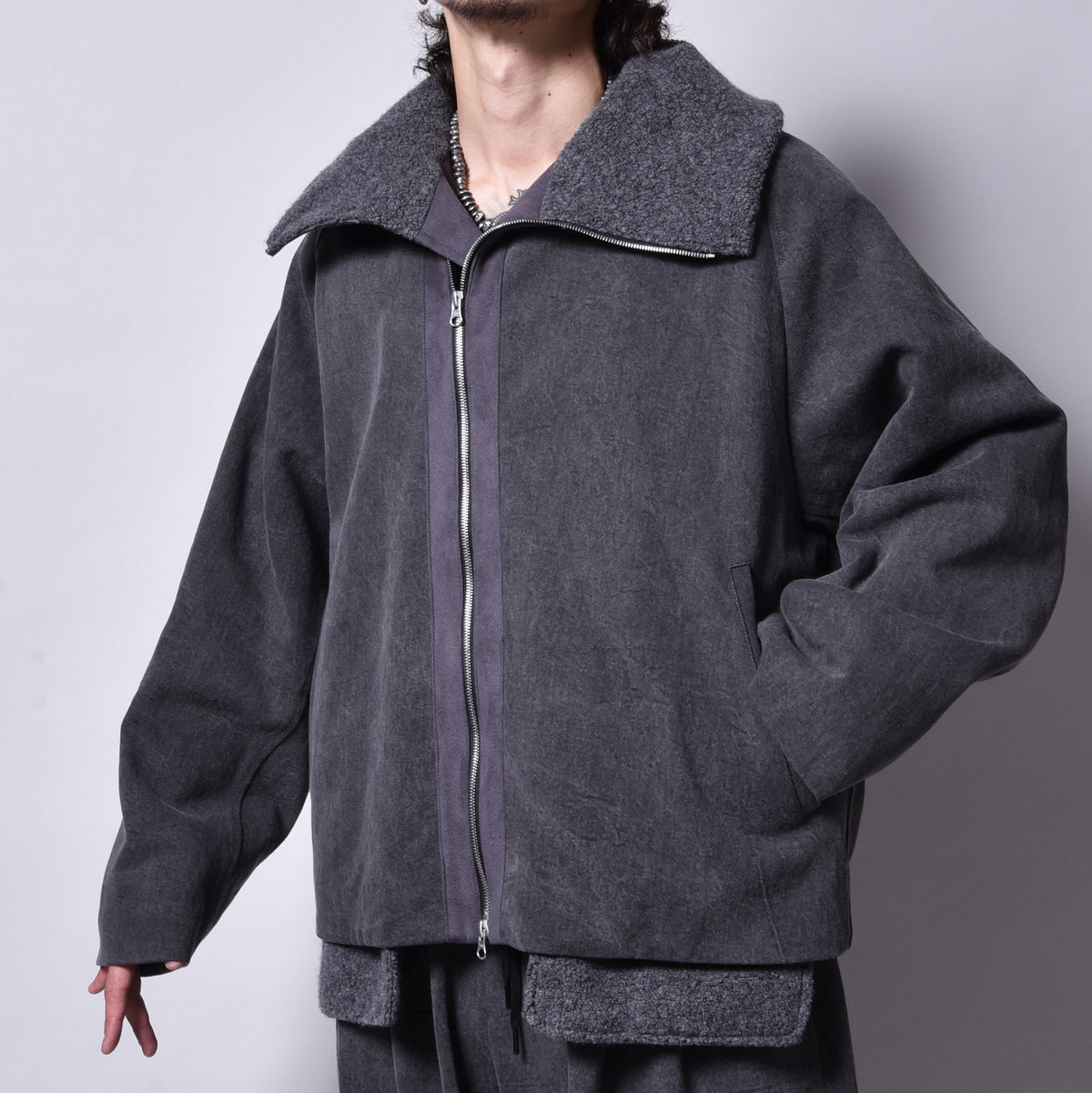 rin / Dusty Boa Jacket SUMI BK