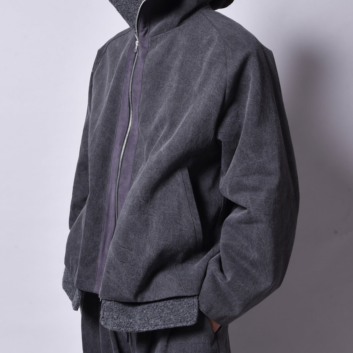 rin / Dusty Boa Jacket SUMI BK