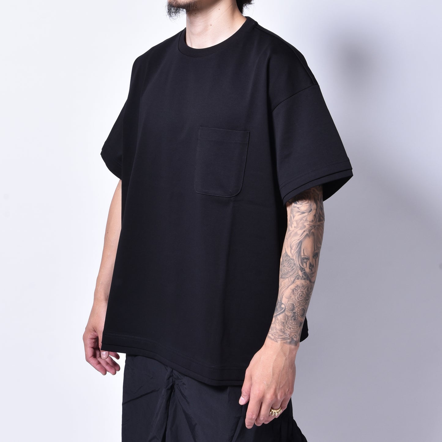 rin / Pocket S/S Tee BK