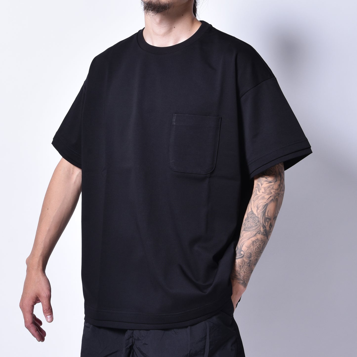 rin / Pocket S/S Tee BK