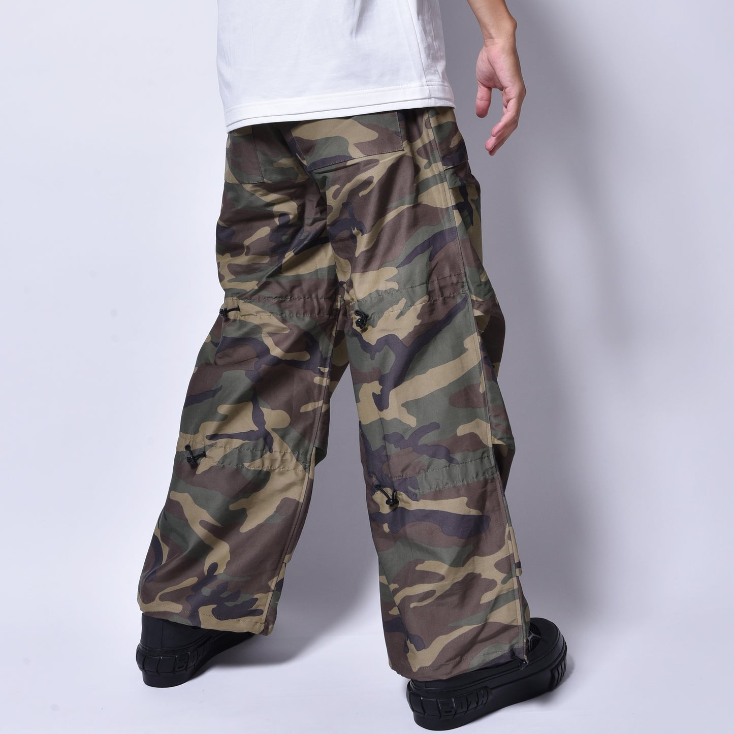 rin / Teck Tuck Wide Pants CAMO