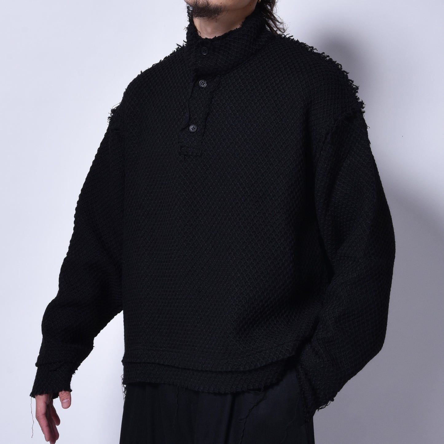 rin / Cut Bee Knit Long Sleeve BK