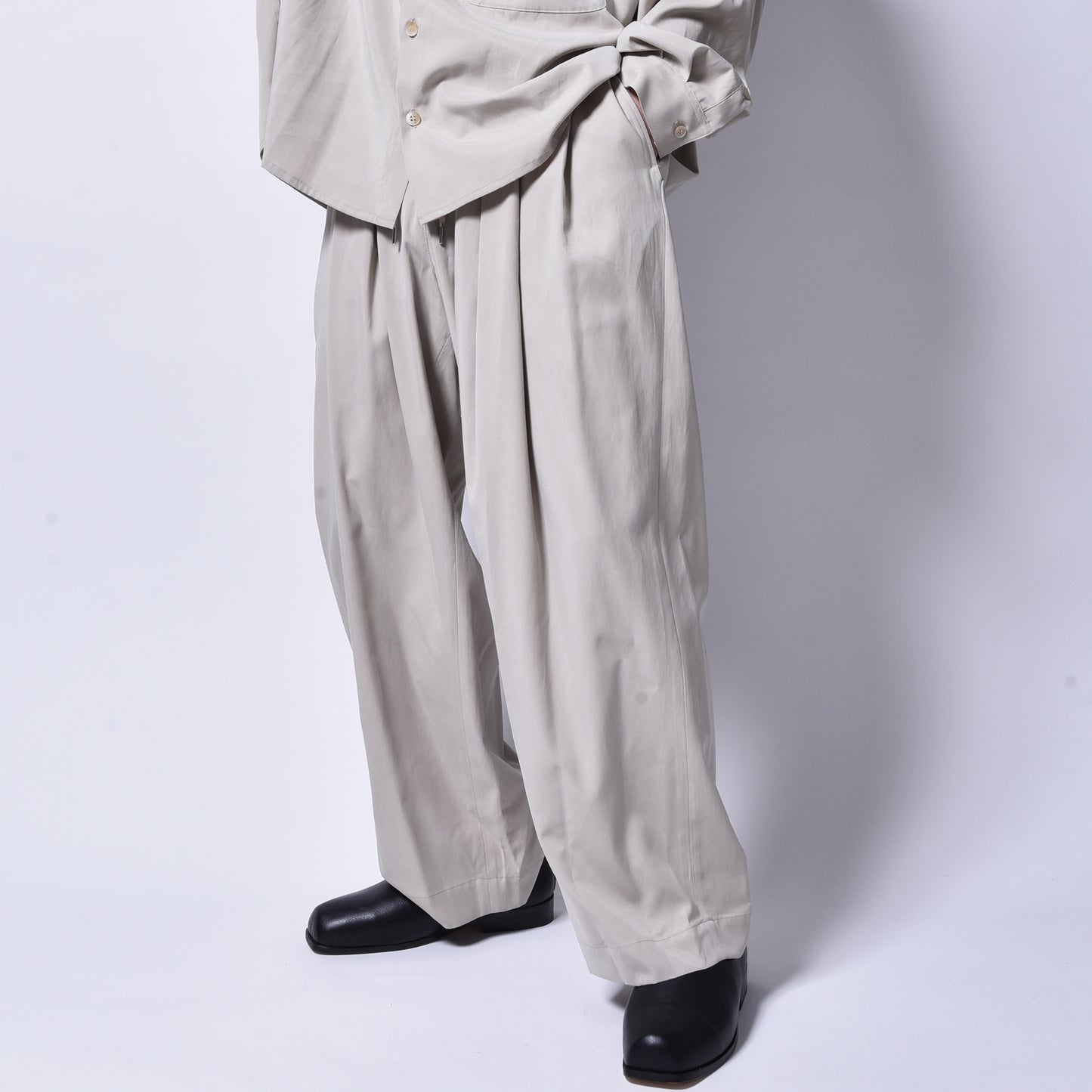 rin / Tensel 3Tuck Wide Slacks Pants BEI