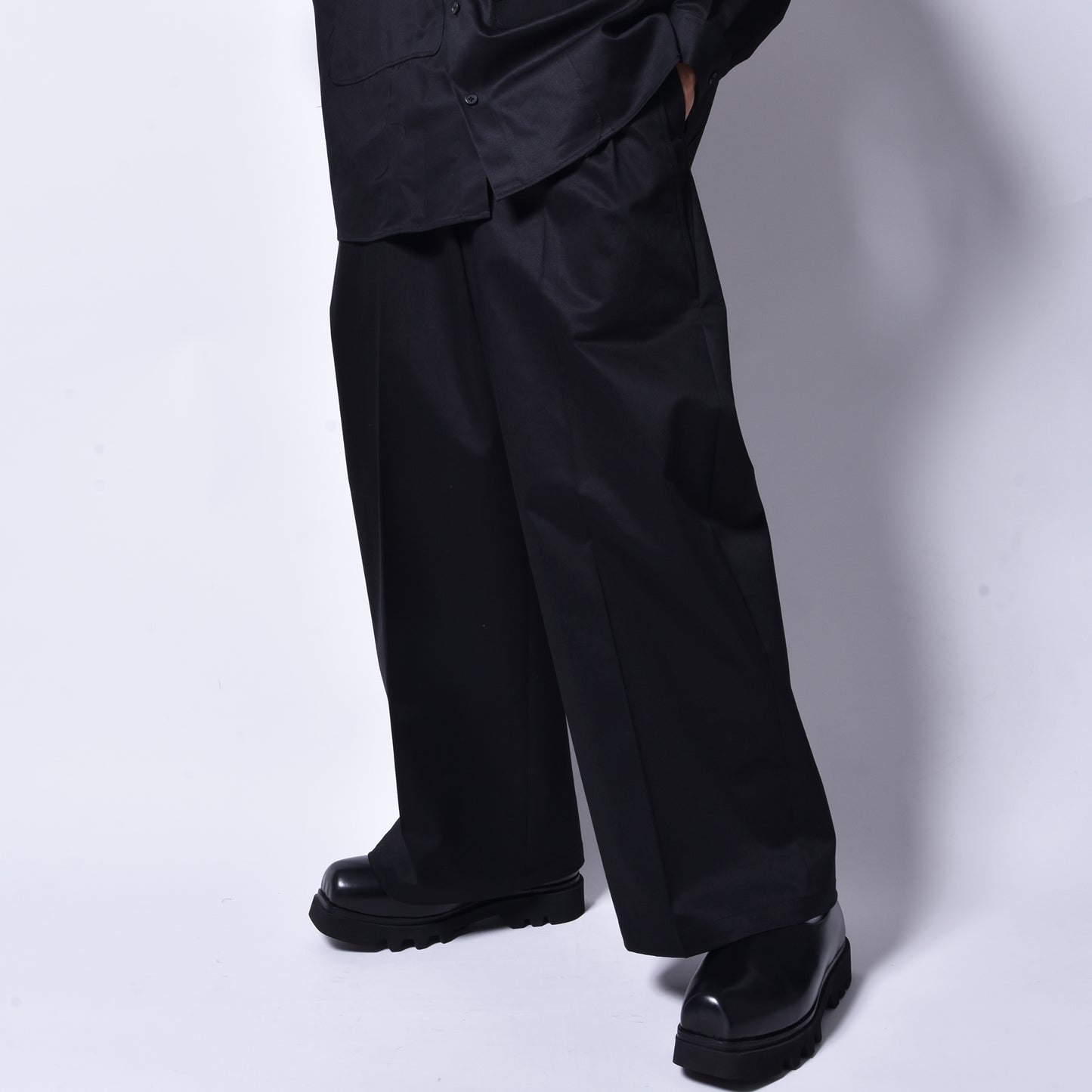 rin / Two PK Tuck Wide Slacks Pants BK