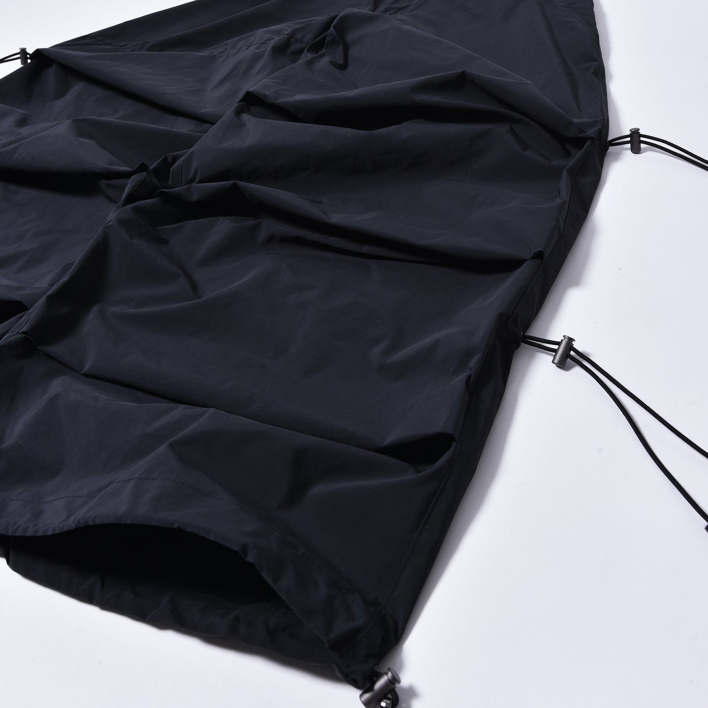 rin / Code Tuck Shaka Pants BK