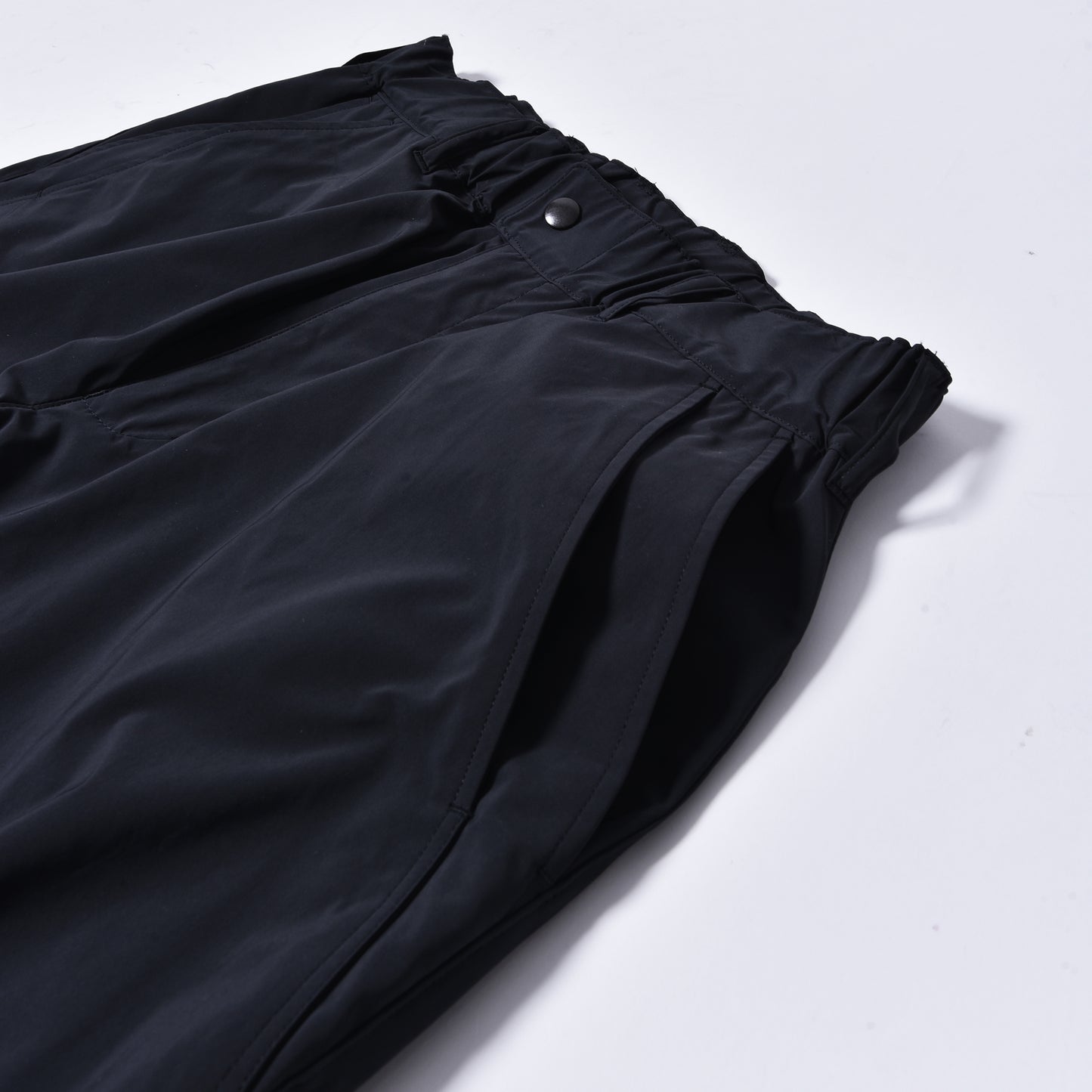 rin / Code Tuck Shaka Pants BK