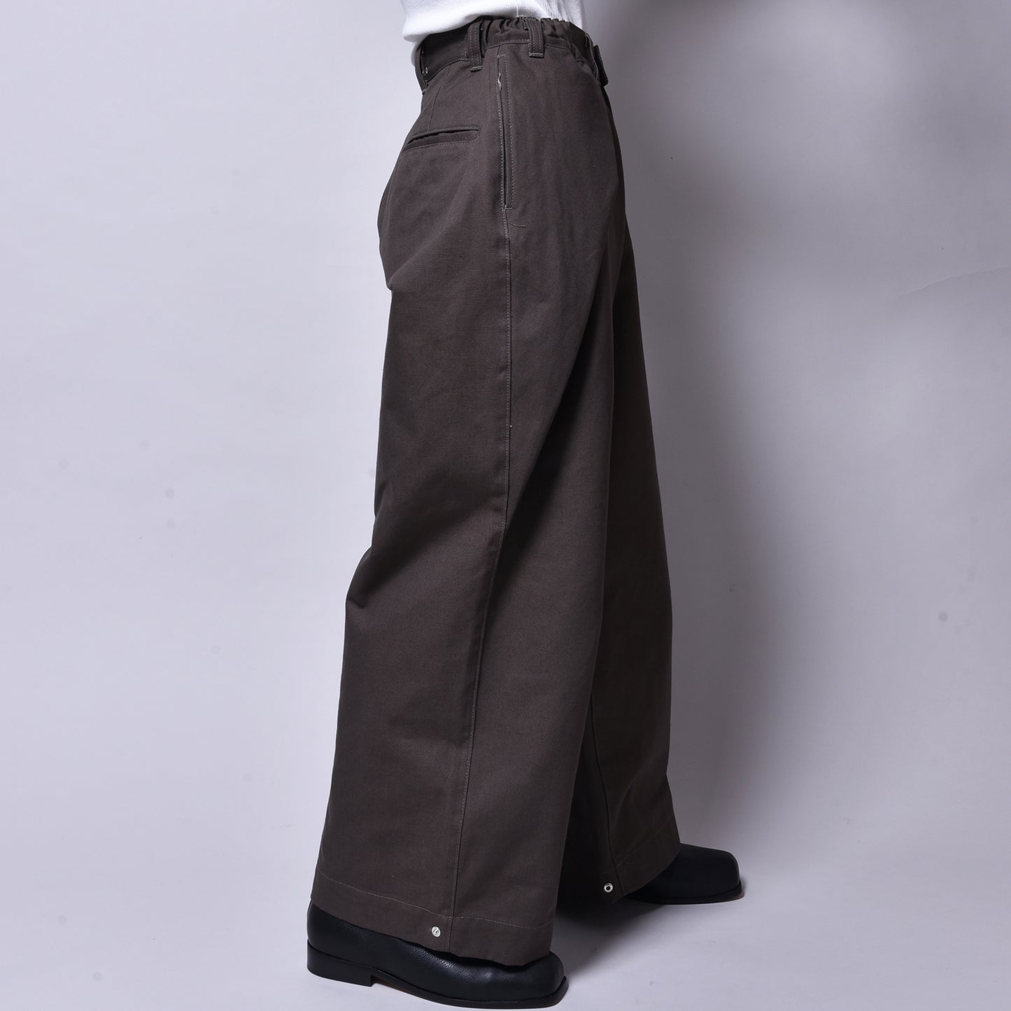rin / Over DUG Tuck Pants KHAKI
