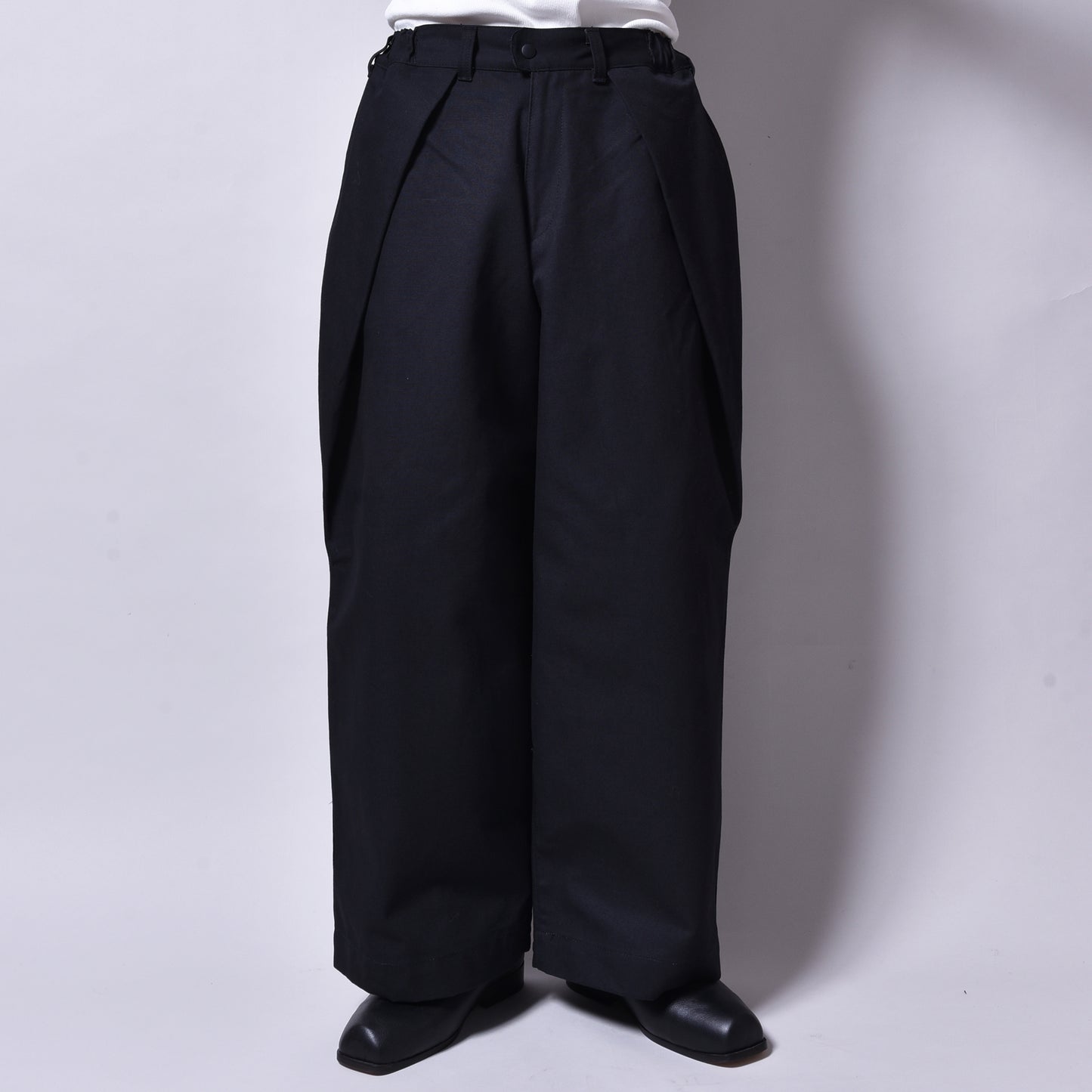 rin / Over DUG Tuck Pants BK