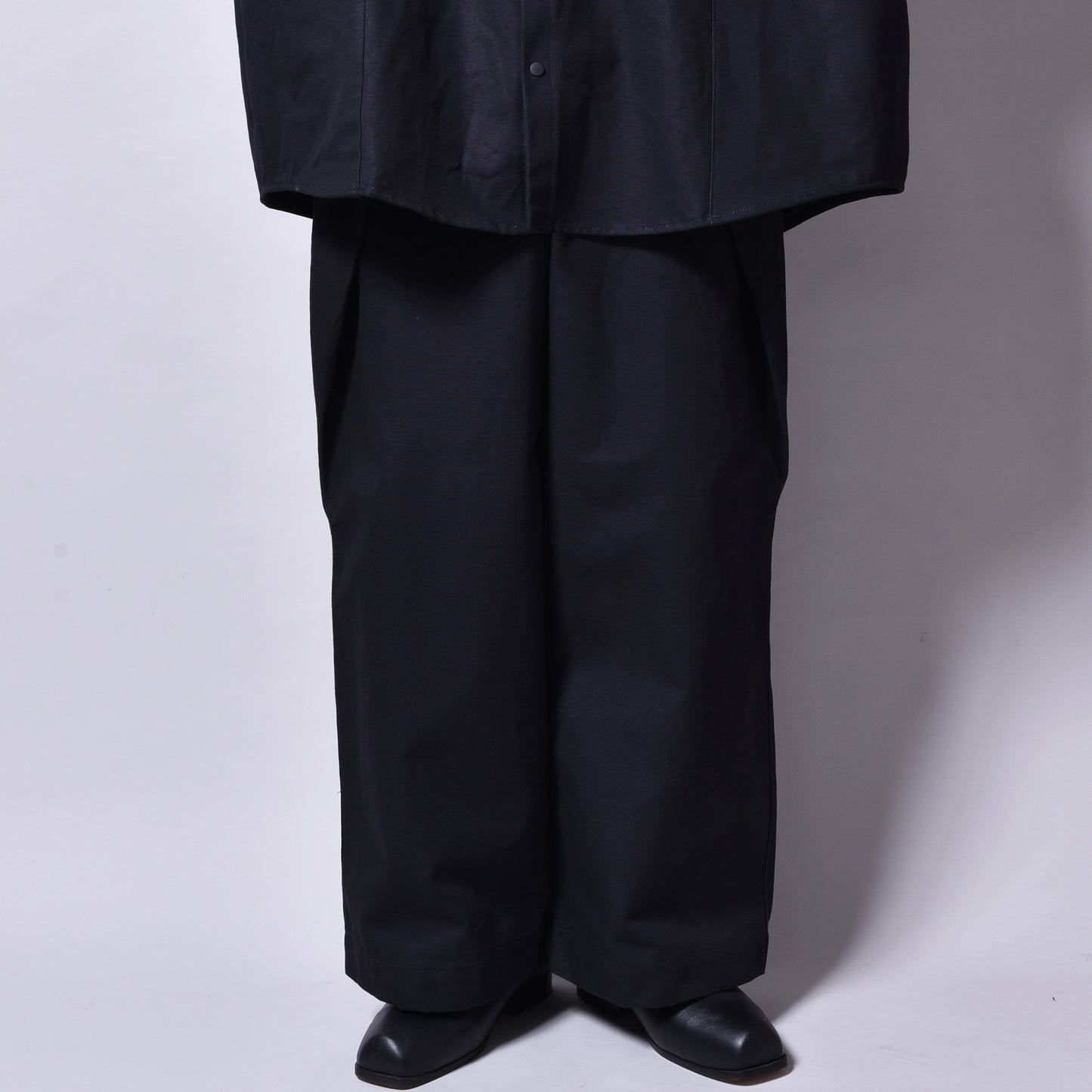 rin / Over DUG Tuck Pants BK