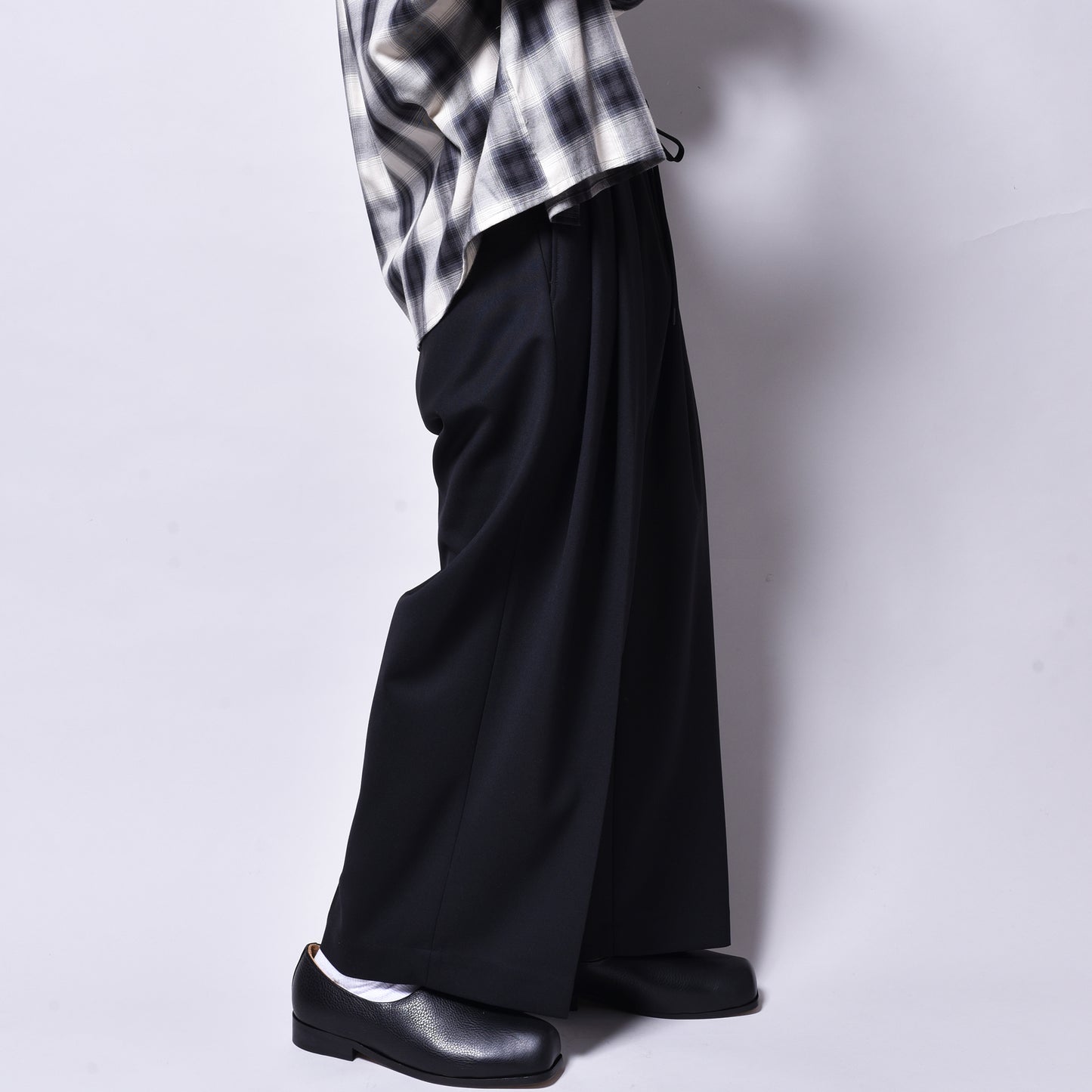 rin / Classic 3Tuck Slacks Pants BK
