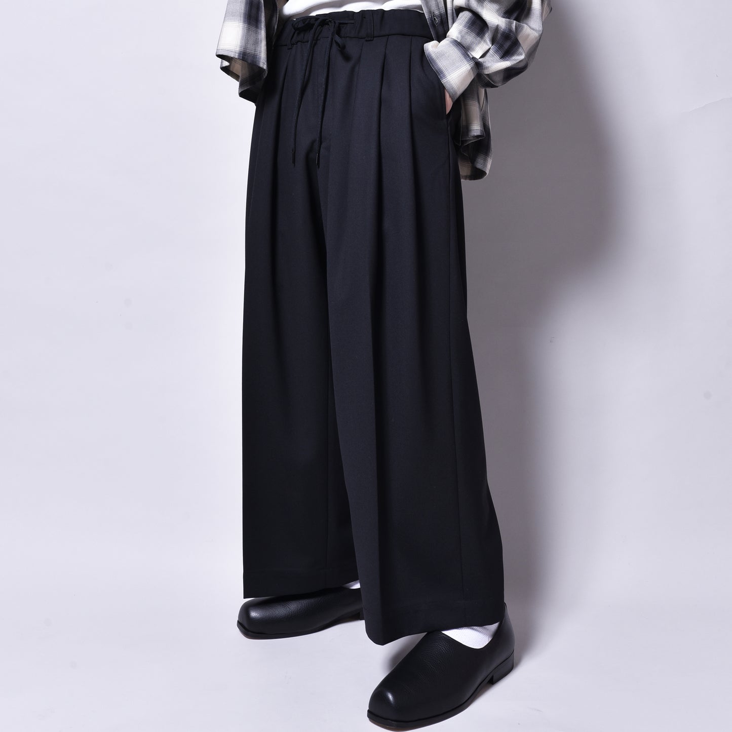 rin / Classic 3Tuck Slacks Pants BK