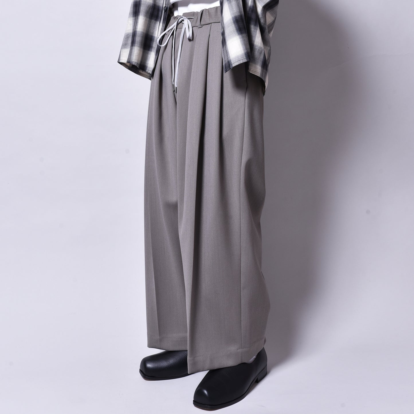 rin / Classic 3Tuck Slacks Pants KHAKI GREY