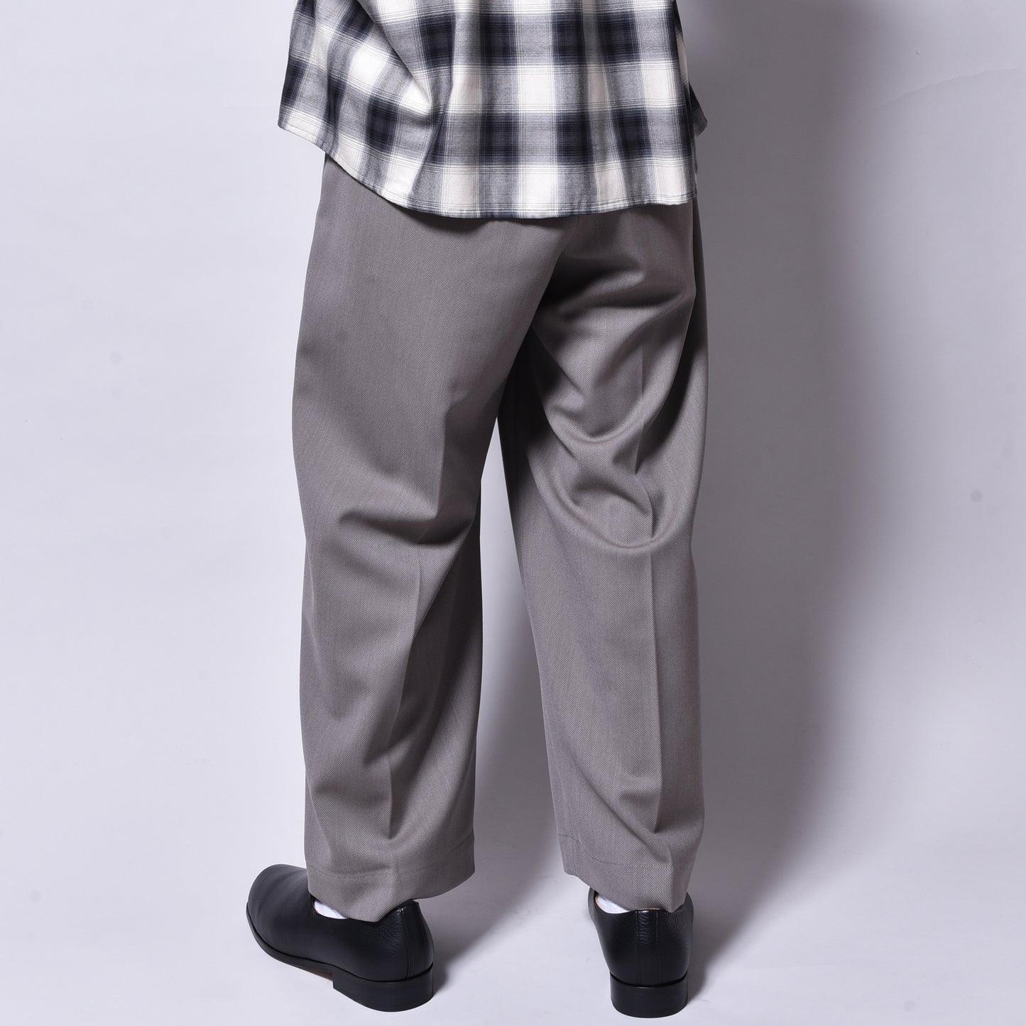 rin / Classic 3Tuck Slacks Pants KHAKI GREY