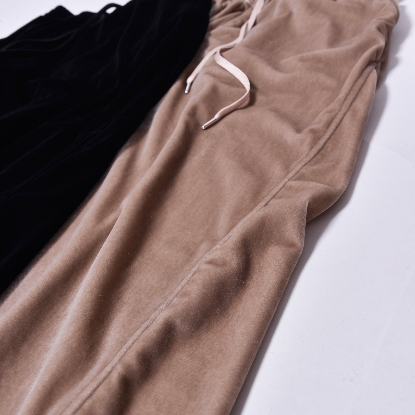 rin / Velvet Archi Wide Pants BK