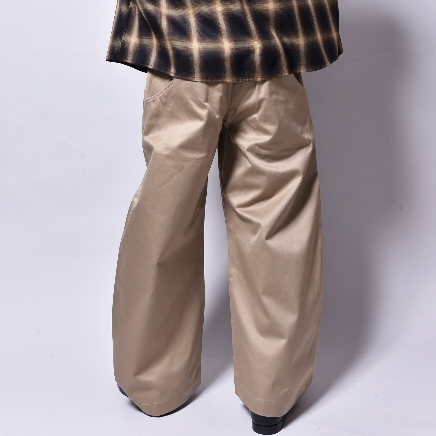 rin / Arch Chino Pants BEI