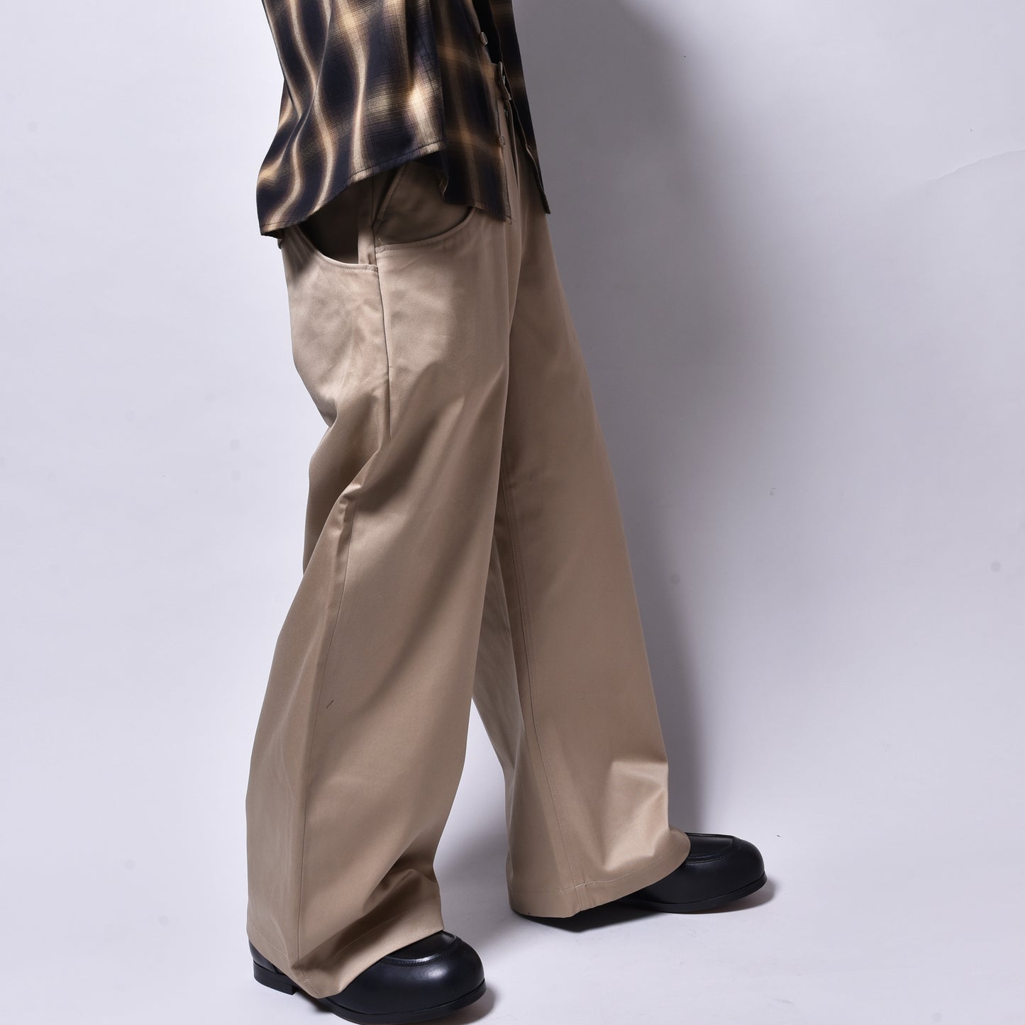 rin / Arch Chino Pants BEI