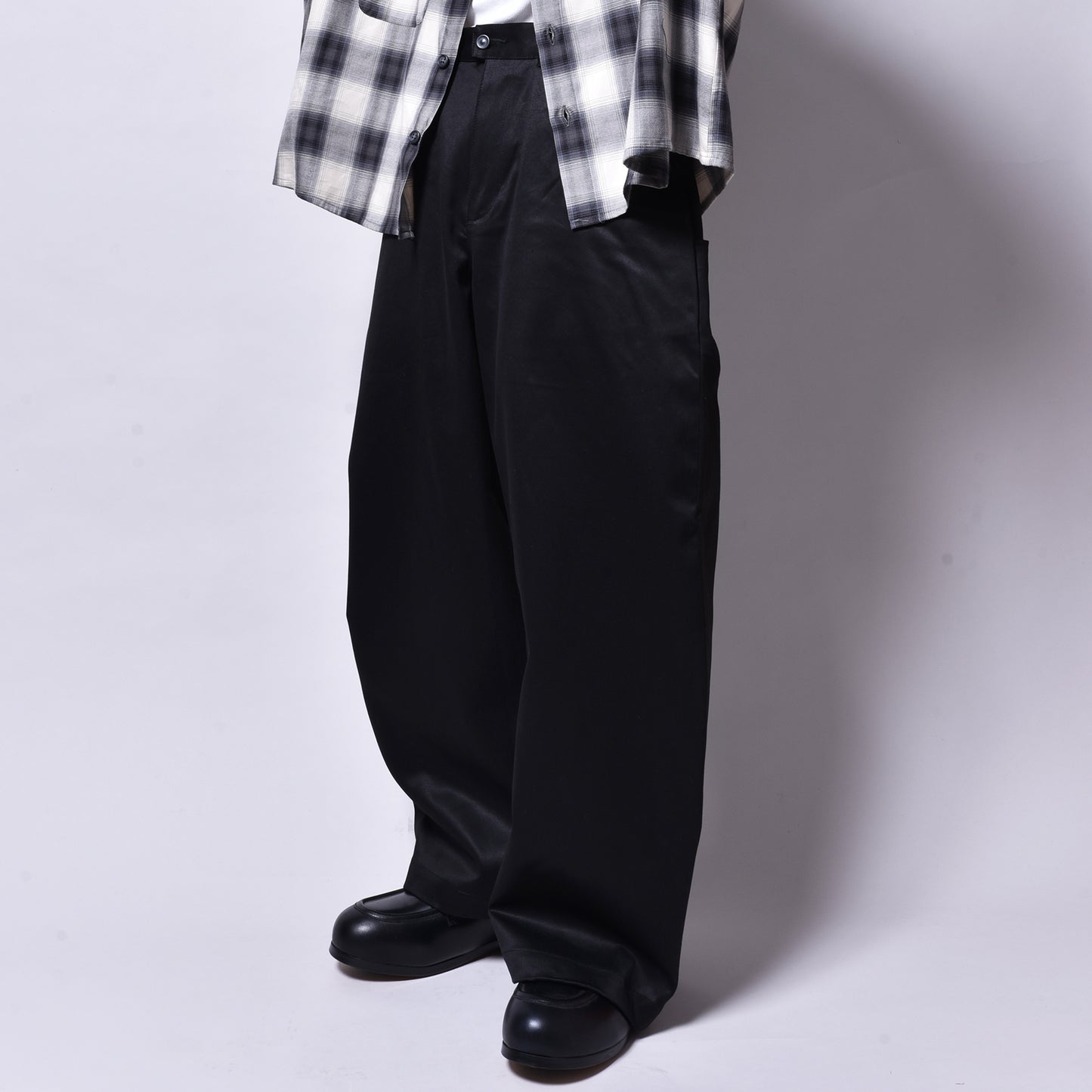 rin / Arch Chino Pants BK