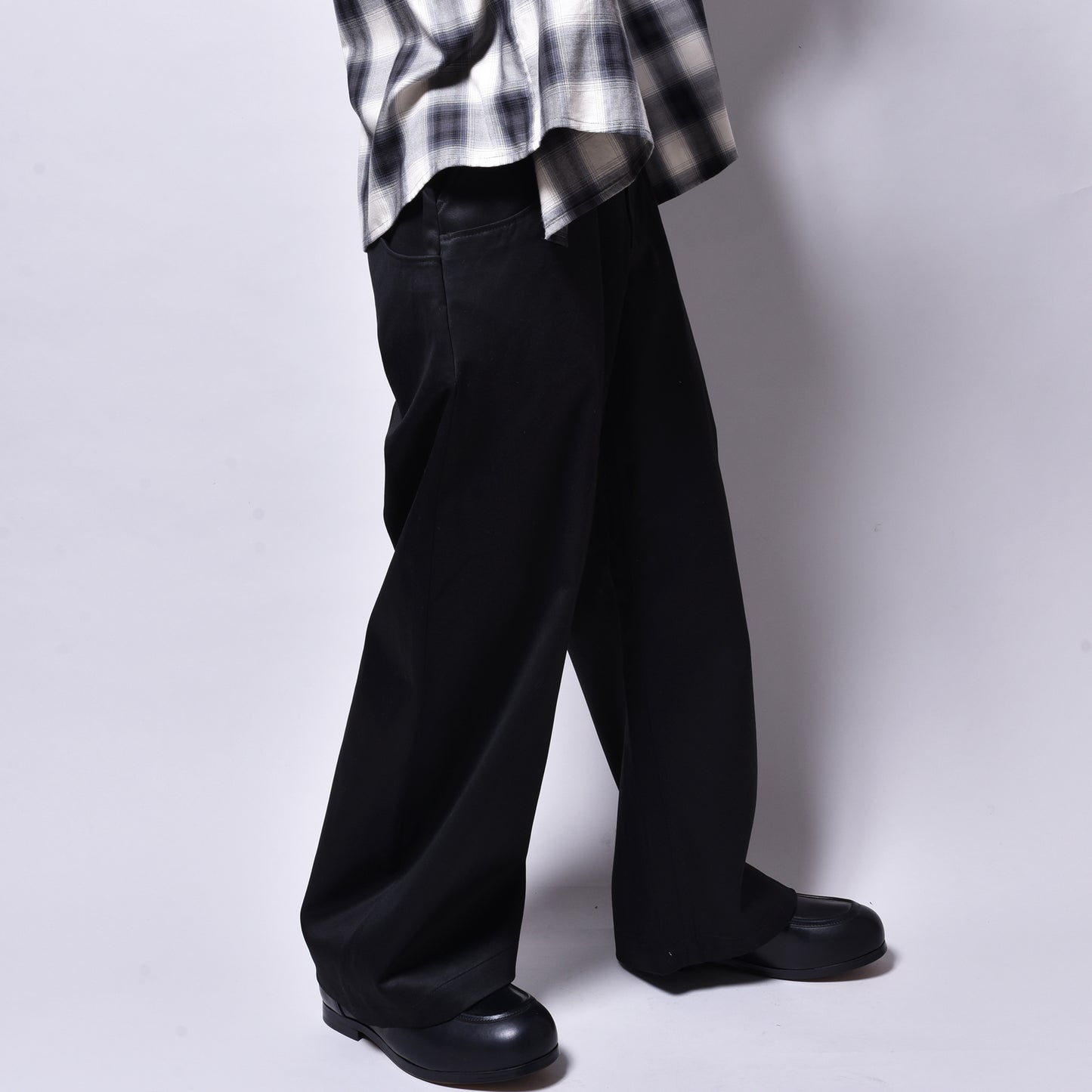 rin / Arch Chino Pants BK